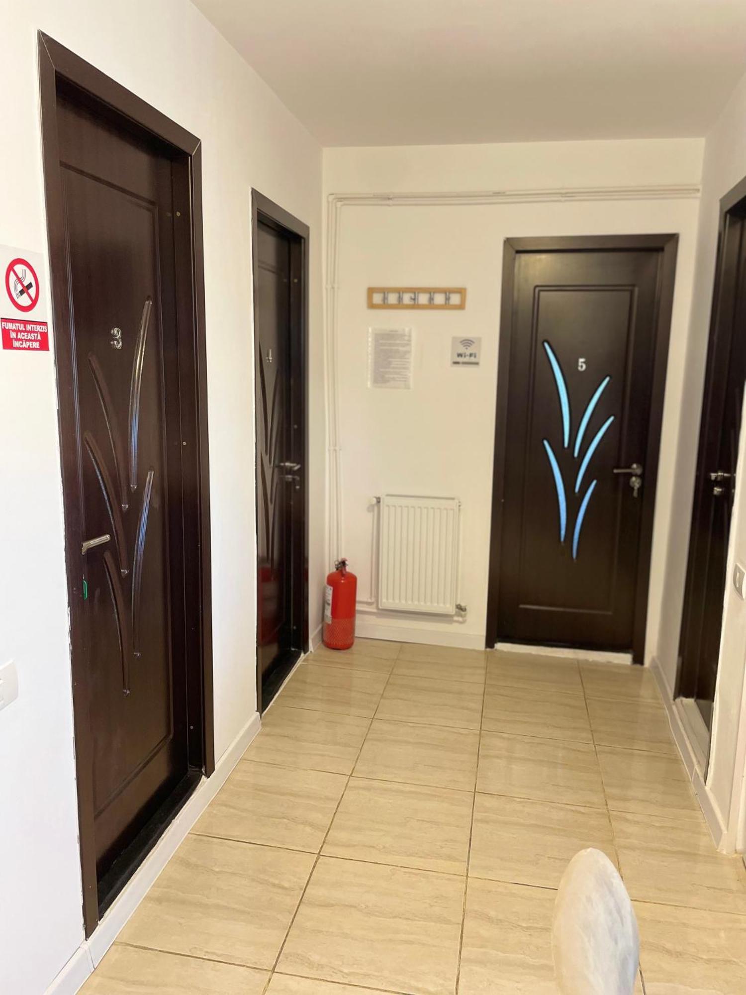 Vila Cris Apartments Неводарі Екстер'єр фото